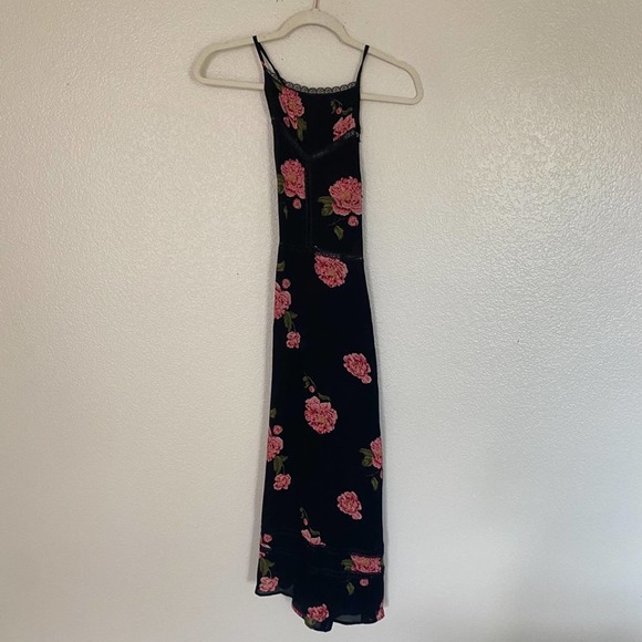 Reformation - Picture 3 of 11